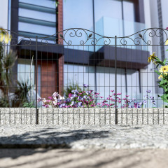 Dekorativní kovový plot 365x112cm| černý č.1