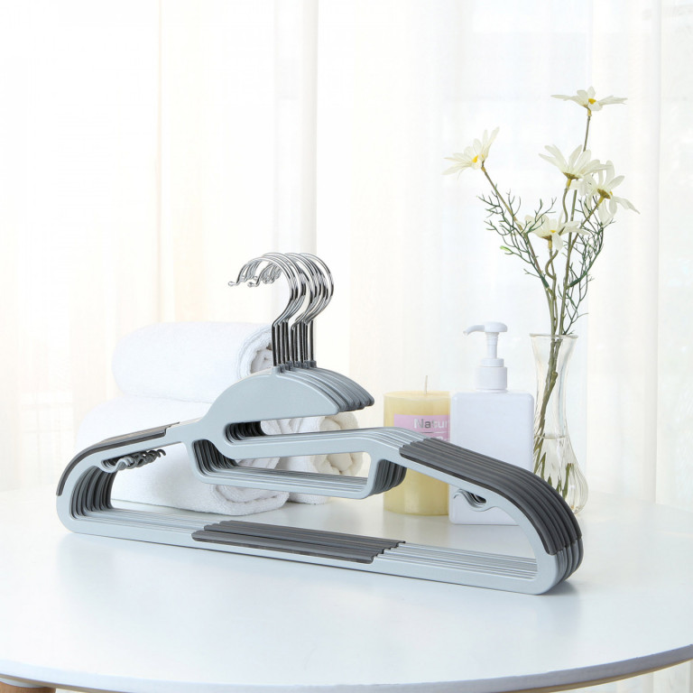 Plastová ramínka balení 20 ks | šedé