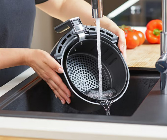 Horkovzdušná fritéza 1500W | černá č.6