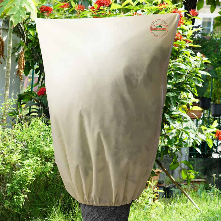 Kryt na ochranu rostlin 1,2x1,8m | béžová