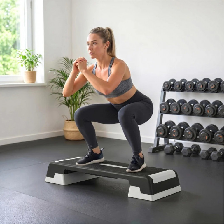 Výškově nastavitelný fitness aerobní stepper | šedý + černý