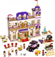 LEGO Friends 41101 Hotel Grand v mestečku Heartlake č.2