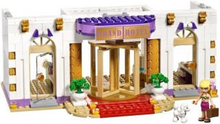 LEGO Friends 41101 Hotel Grand v mestečku Heartlake č.3