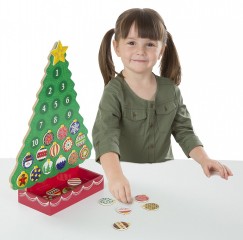 Drevený adventný kalendár Vianočný stromček s magnetkami č.2