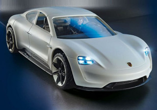 Playmobil 70078 Porsche Mission E Rex Dasher č.3