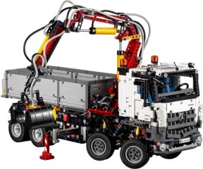 LEGO Technic 42043 Mercedes-Benz Arocs 3245 č.2