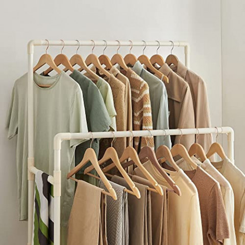 Kovový vešiak s 2 tyčami na oblečenie a 1 policou | biela č.8